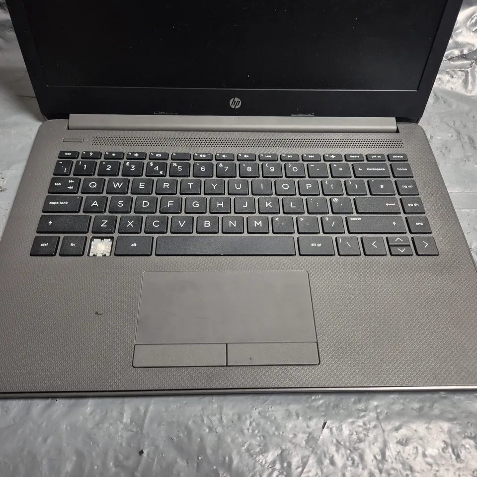 HP 240 G7 NOTEBOOK PC
