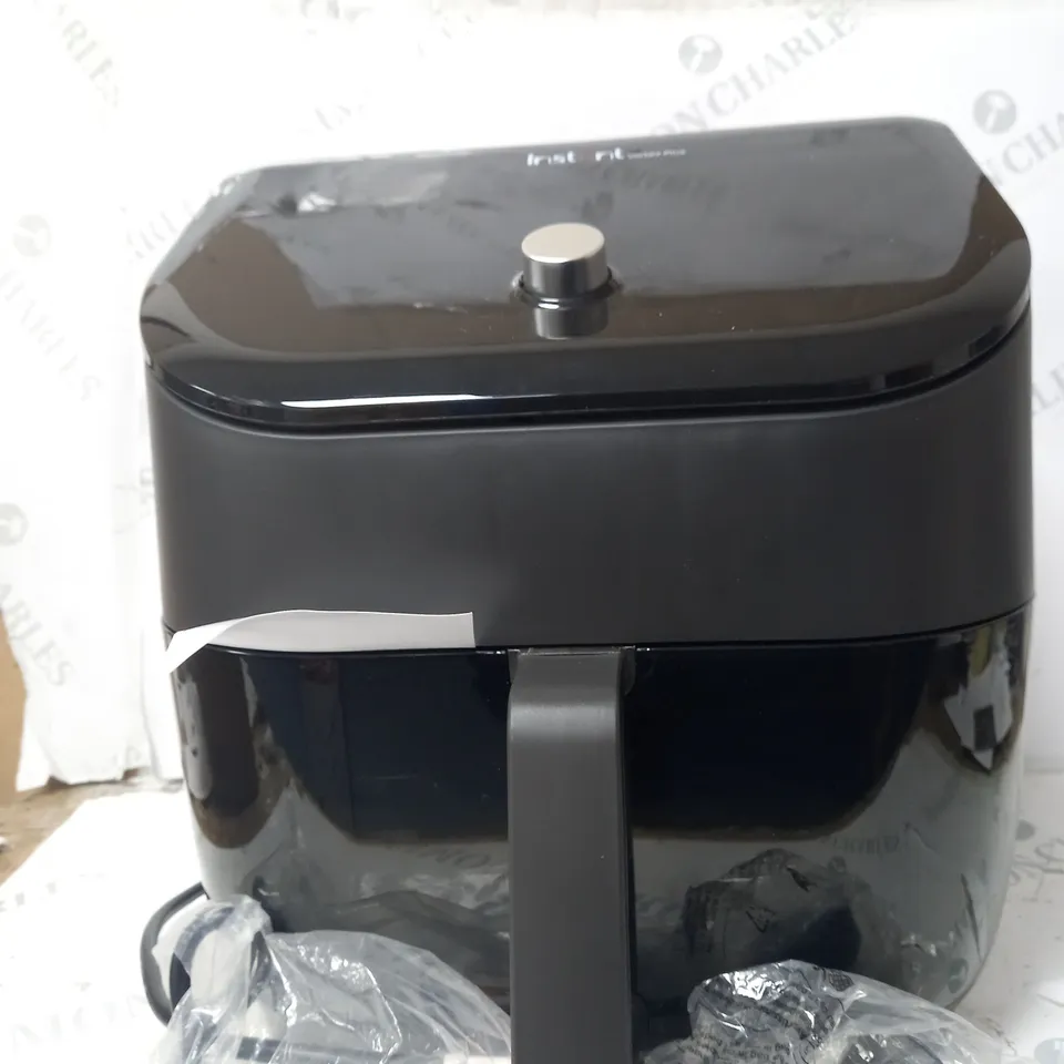 BOXED INSTANT VORTEX 6 IN 1 AIR FRYER