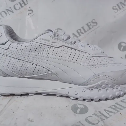 BOXED PAIR OF PUMA TRAINERS IN WHITE UK SIZE 8