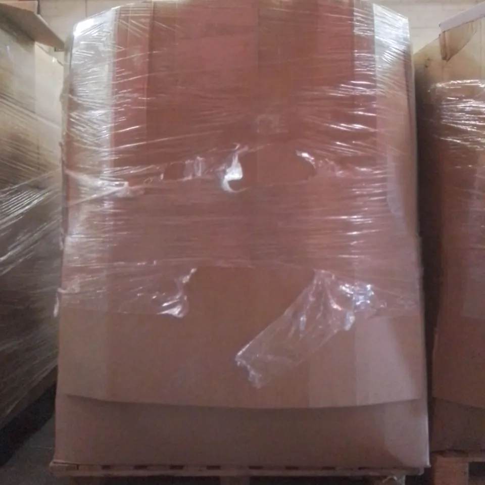 PALLET CONTAINING LARGE QUANTITY OF DIFFERENT HOSES & GARDEN FURNITURE ETC