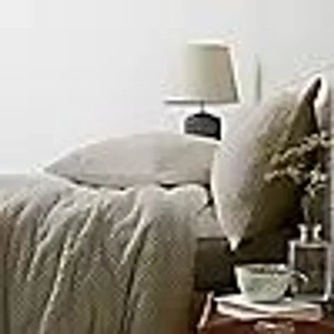 COZEE HOME SPOT DOBBY VELVETSOFT 4 PIECE DUVET SET