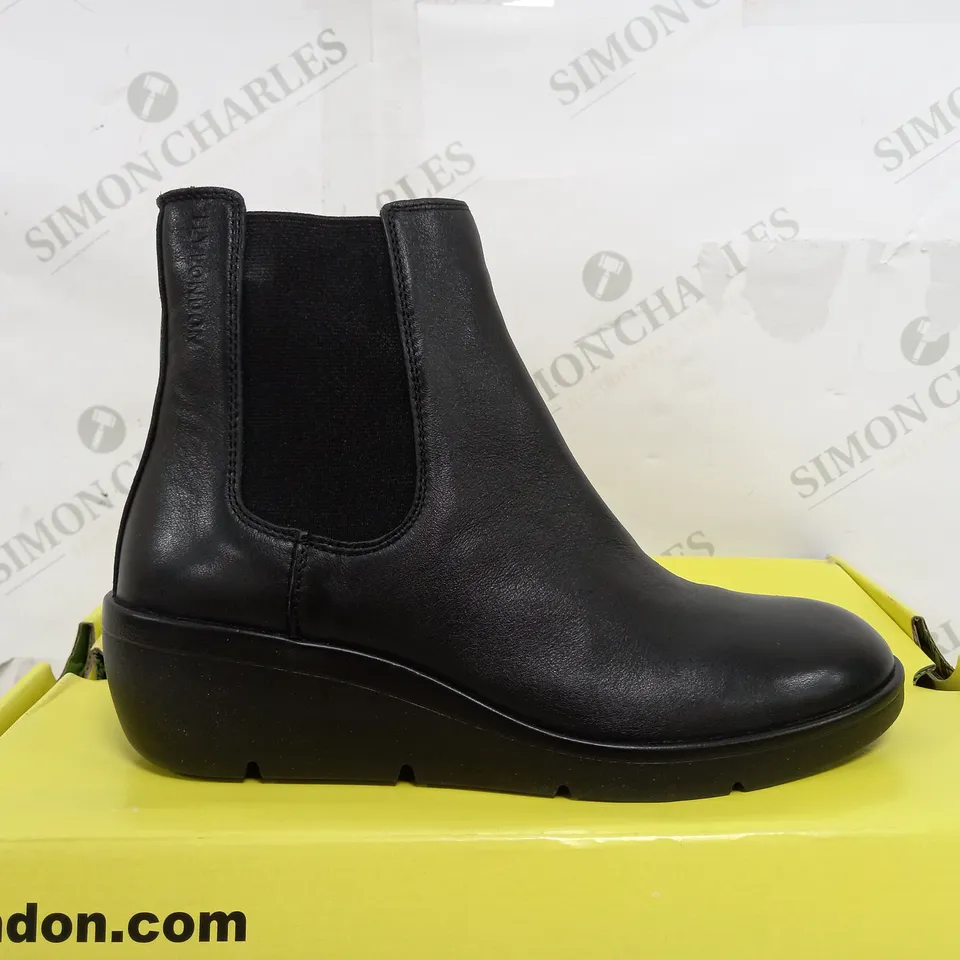 BOXED PAIR OF FLY LONDON HEELED DAKOTA BLACK BOOTS - EU 38