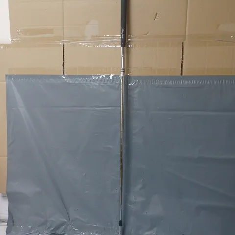MACGREGOR V-FOIL M455 (3) - COLLECTION ONLY