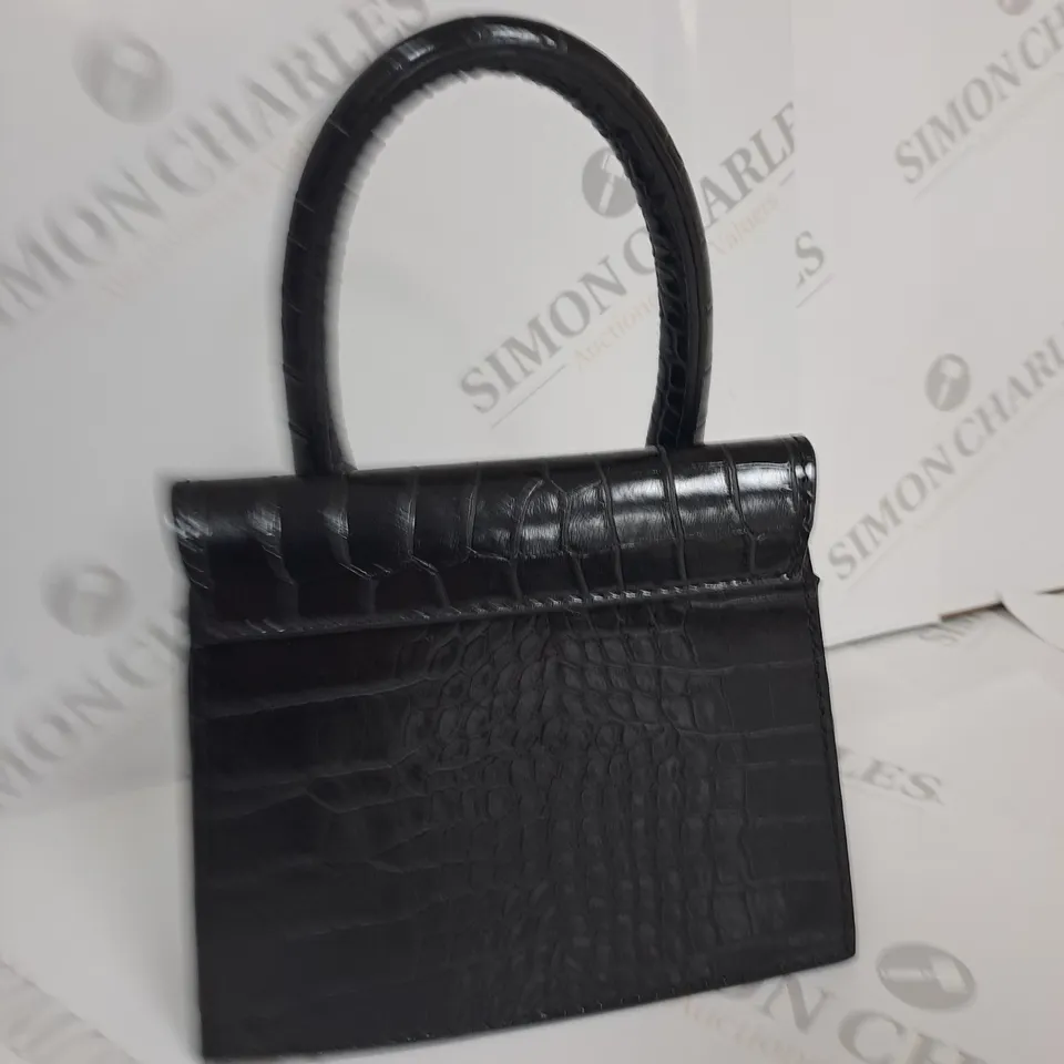 RENT MINI CROCODILE EFFECT BAG