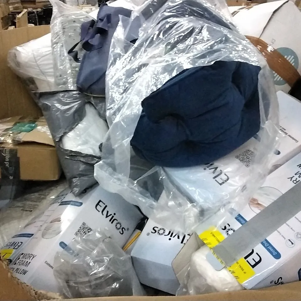 PALLET OF ASSORTED ITEMS INCLUDING ELVIROS MEMORY FOAM CERVICAL PILLOW, INFINITE GEL INFUSED SEAT & BACK CUSHION, MEMORY FOAM PILLOW, SOJOY LUMBAR PILLOW, GRANDMA'S FOREST MEMORY FOAM NECK SUPPORT