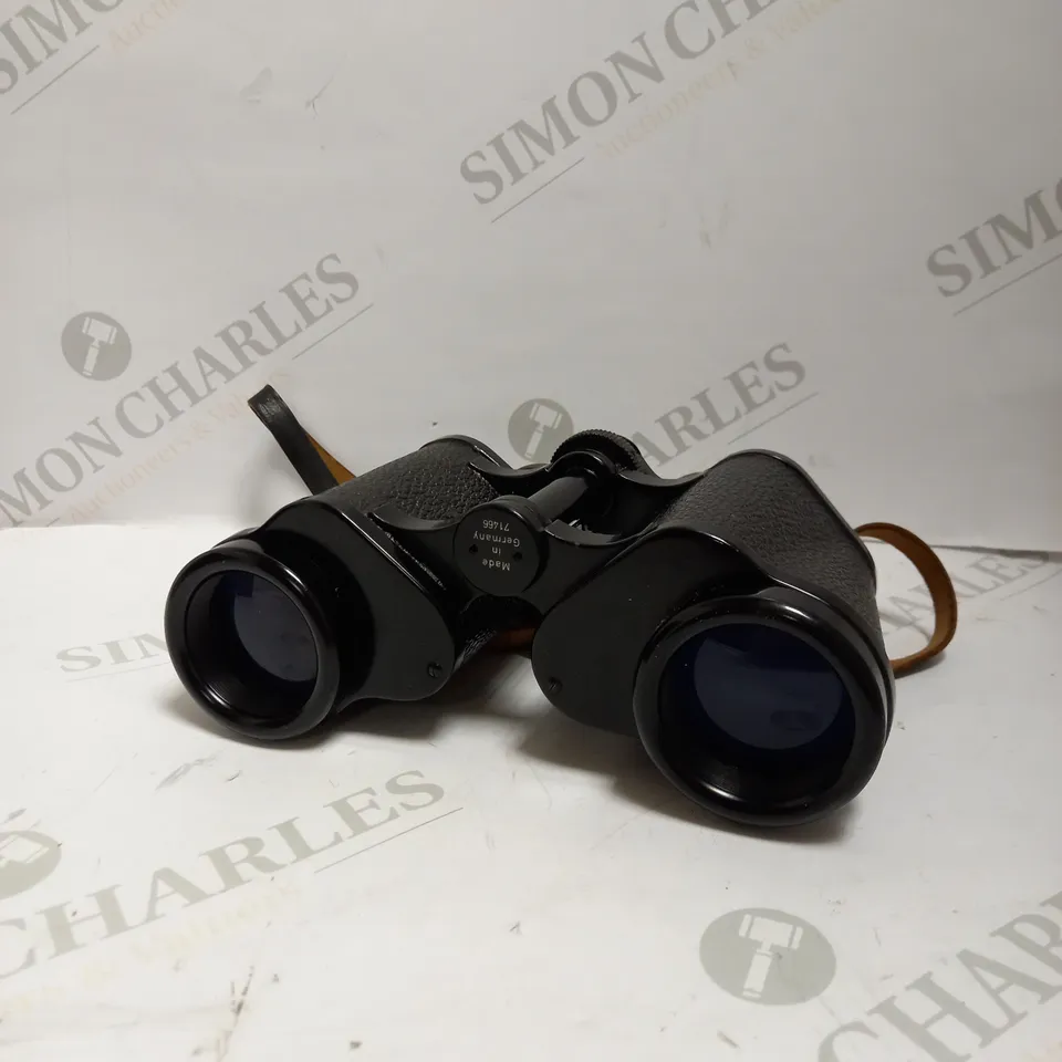 HERTEL & REUSS 8X40 VINTAGE BINOCULARS 