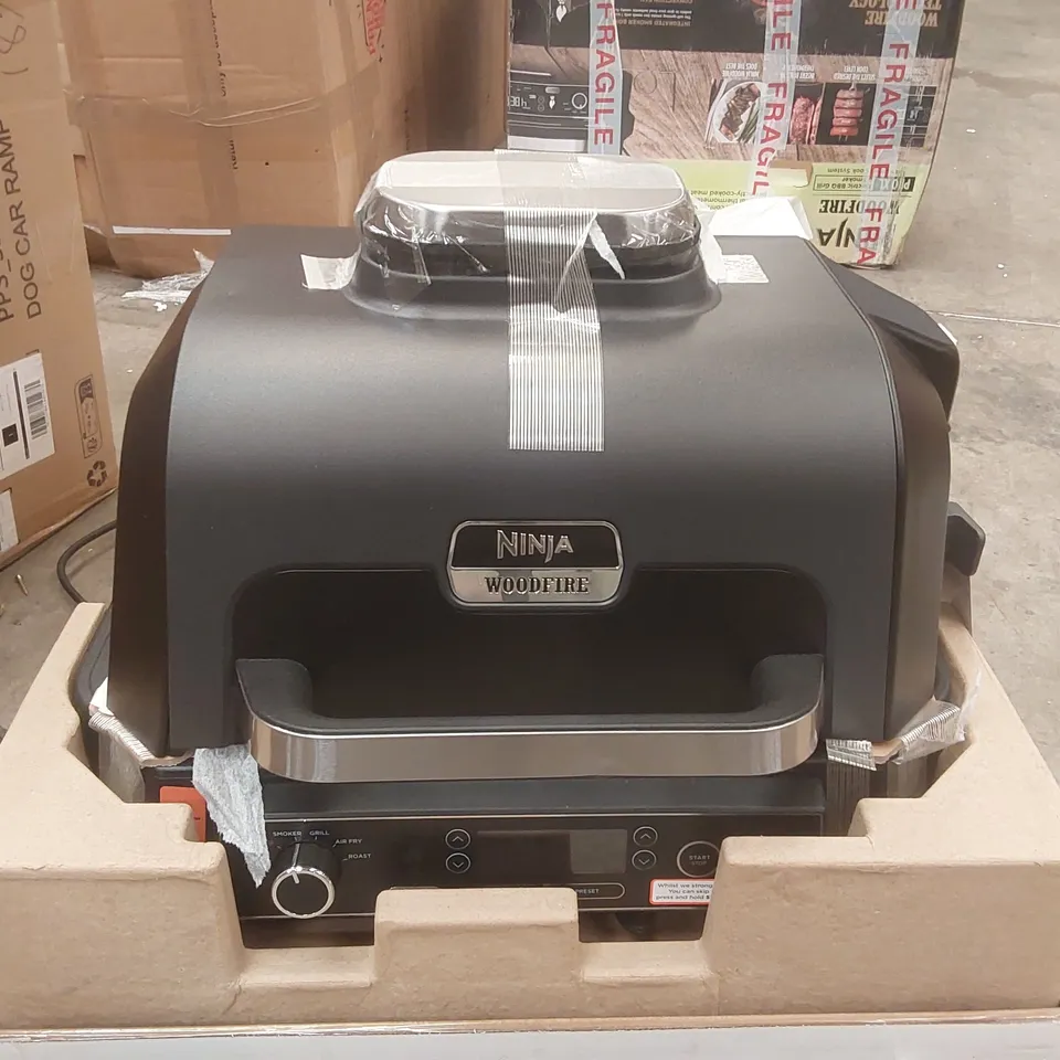 BOXED NINJA WOODFIRE PRO XL ELECTRIC BBQ GRILL & SMOKER 