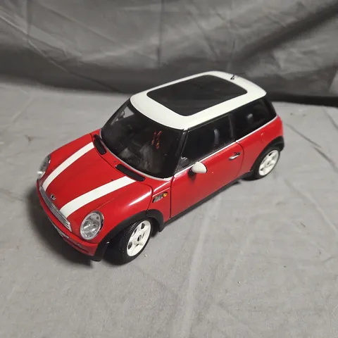 MINI COOPER DIE-CAST MODEL CAR, RED WITH WHITE ROOF – BOXED