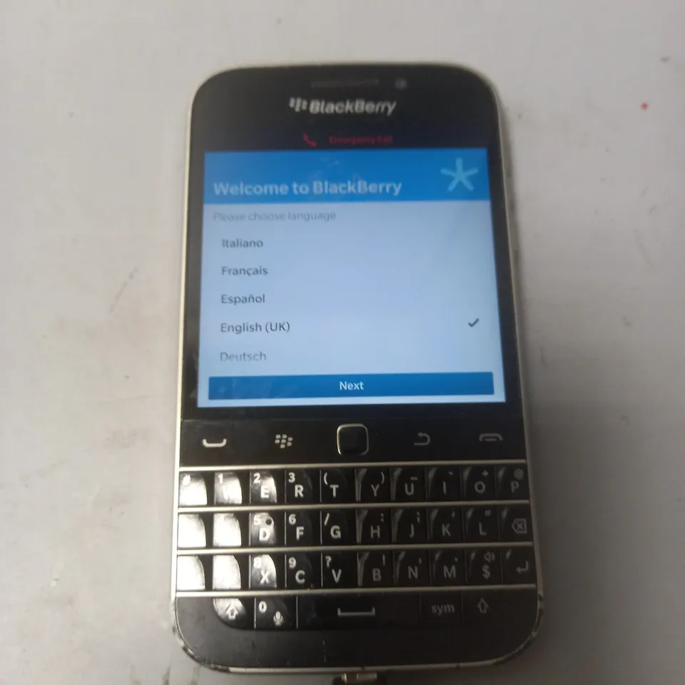 UNBOXED BLACKBERRY CLASSIC MOBILE PHONE