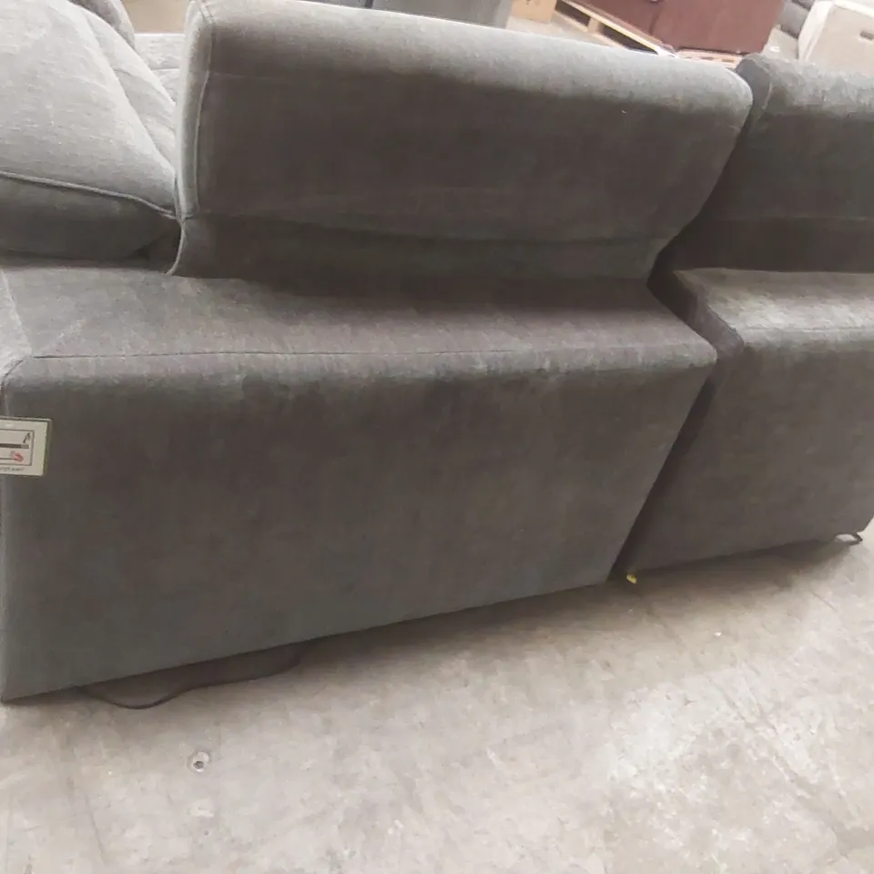 INCOMPLETE DANETTI SKYE UPHOLSTERED CORNER SOFA