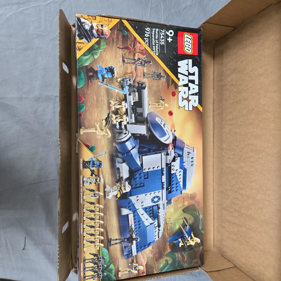 LEGO STAR WARS SET – BLUE SPACECRAFT WITH MINIFIGURES, BOXED