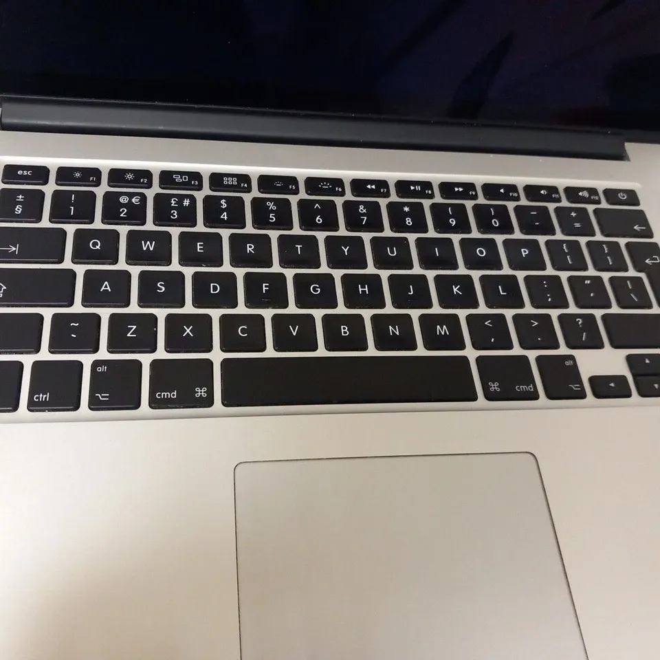 APPLE MACBOOK PRO (A1398 MID 2014)