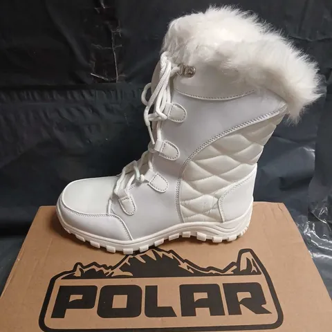 POLAR WOMEN'S QUILTED OUTDOOR BOOT - WHITE, UK4 (EU37)