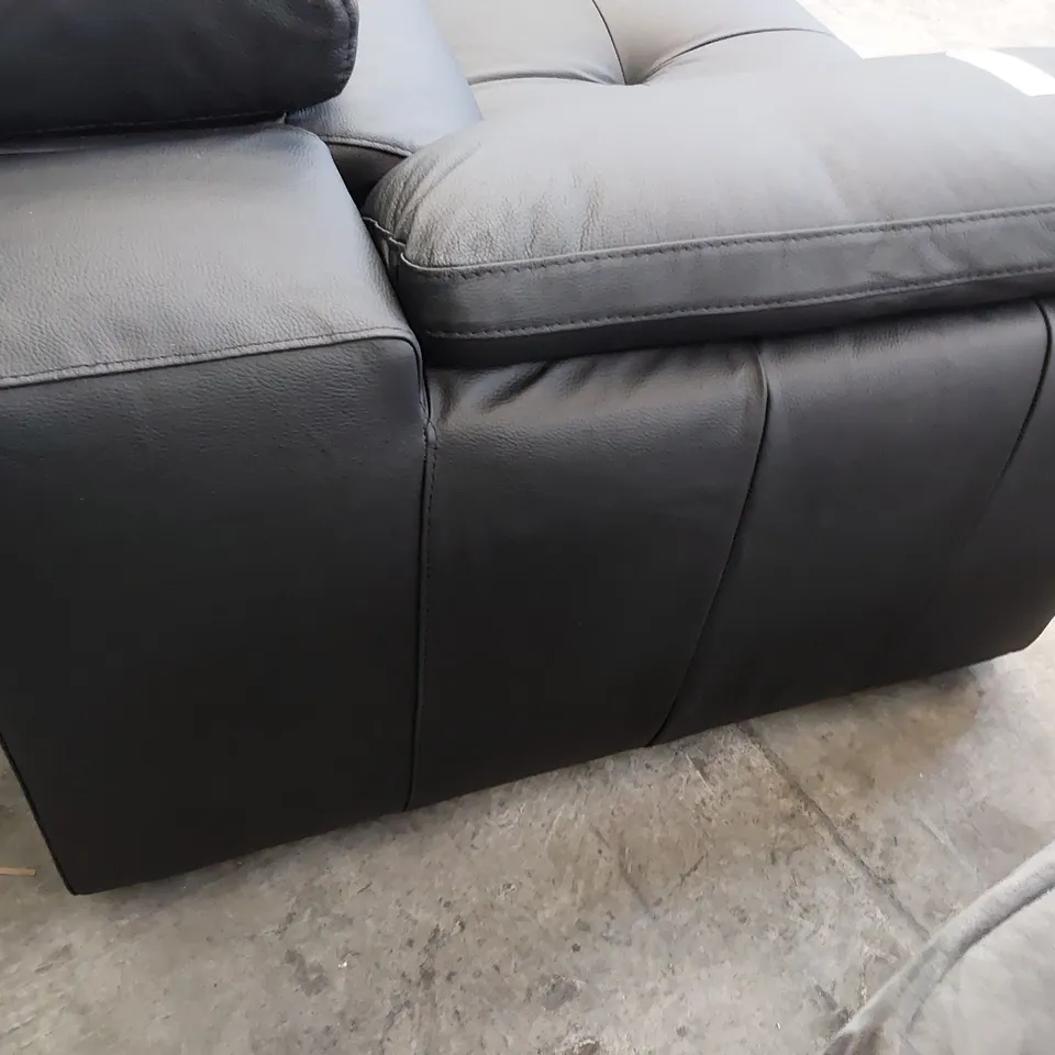 DESIGNER ITALIAN STYLE THREE SEATER SOFA BLACK LEATHER  WITH ADJUSTABLE HEADRESTS 