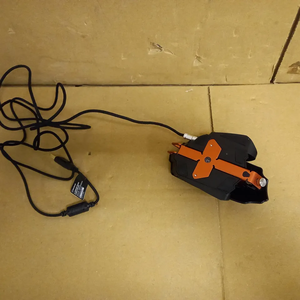 BLACKWEB GAMING MOUSE-6,400 DPI