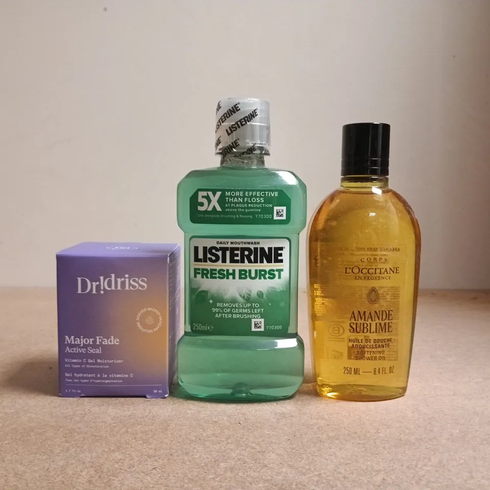 APPROXIMATELY 15 ASSORTED COSMETIC ITEMS TO INCLUDE LISTERINE, L'OCCITANE, ETC - COLLECTION ONLY