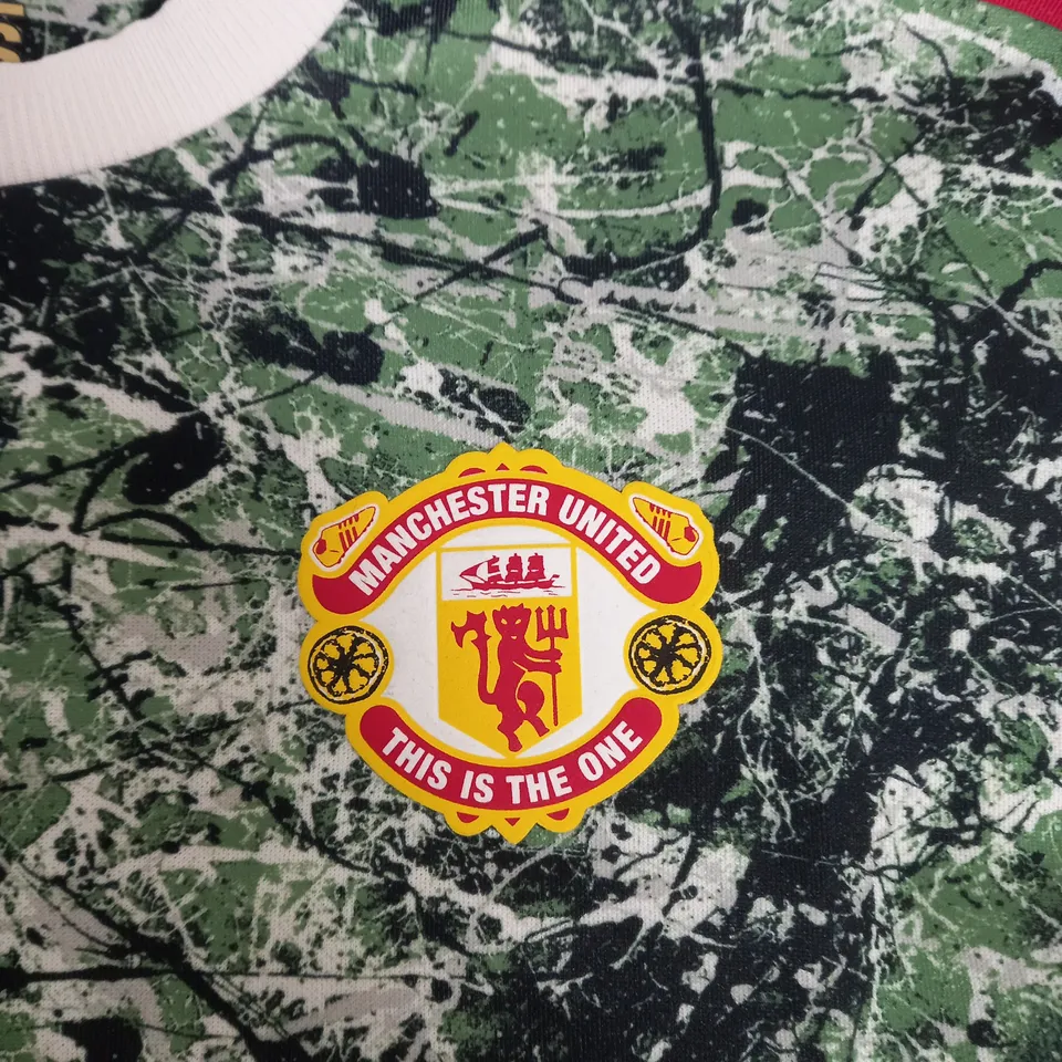 MANCHESTER UNITED FC THE STONE ROSES LIMITED EDITION SHIRT SIZE S