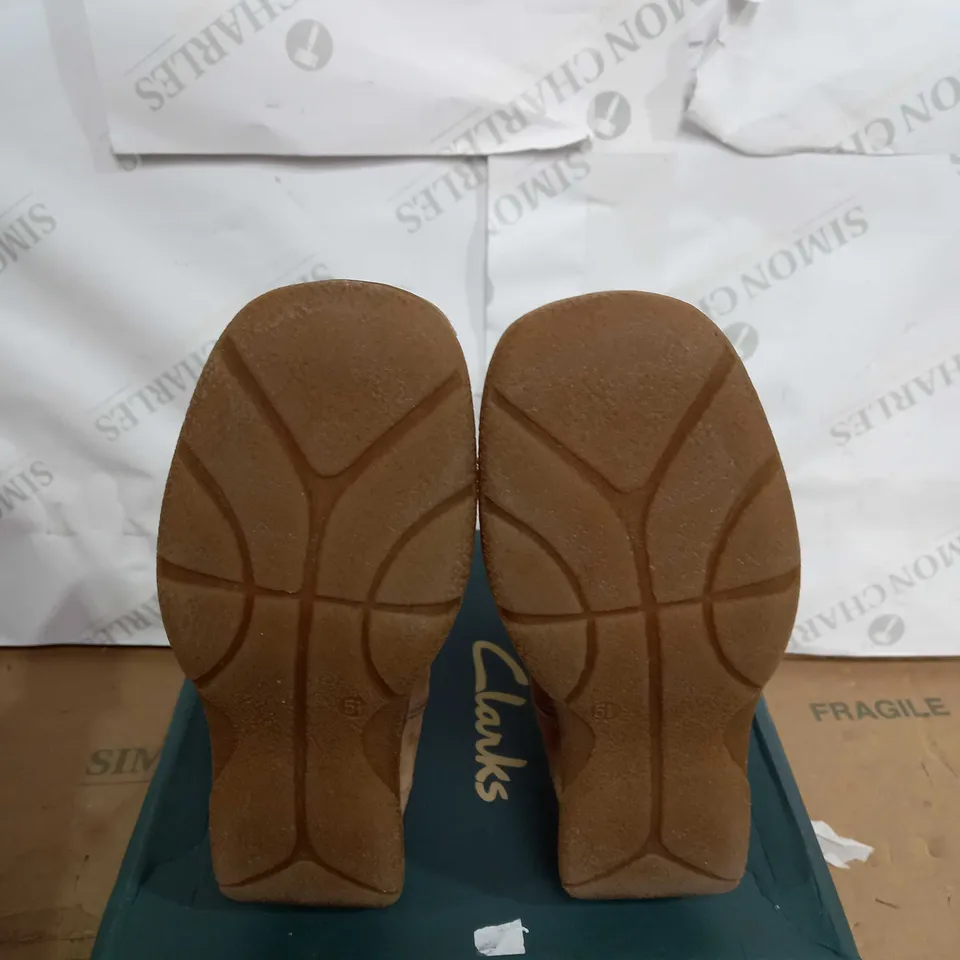 BOXED PAIR OF CLARKS CAMEL SUEDE SIDE ZIPPED BOOTS SIZE 39