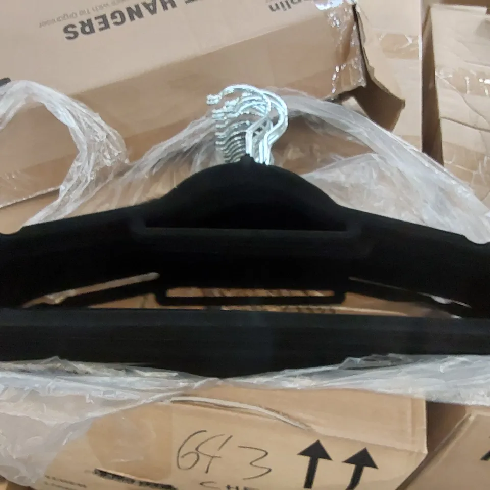 BOX OF APPROXIMATELY 20x BLACK VELVET CLOTHES HANGERS