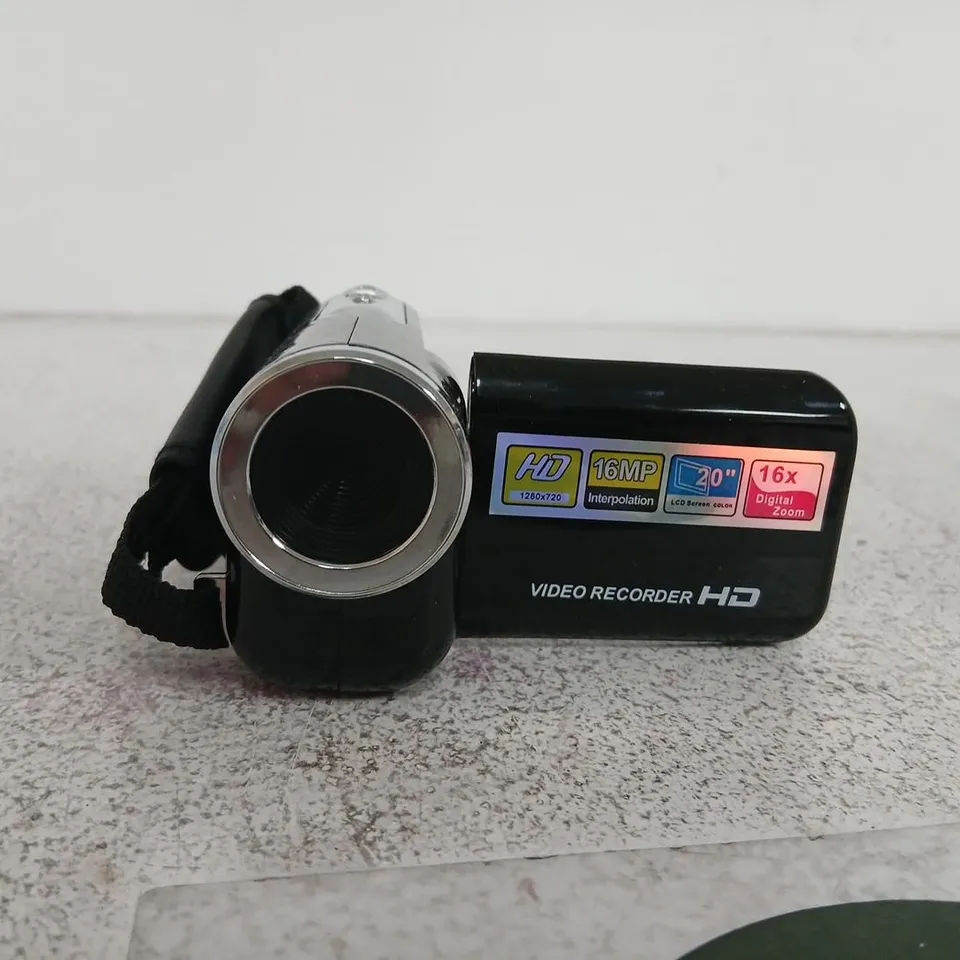CAMCORDER / DIGITAL VIDEO CAMERA – HD VIDEO RECORDER (BOXED)
