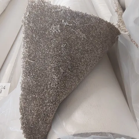 ROLL OF QUALITY FIRST IMPRESSIONS DOWN TO EARTH CARPET - APPROXIMATELY 4 x 2.15m