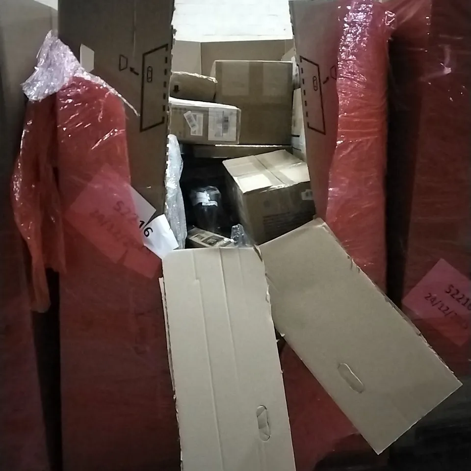 PALLET OF HOUSEHOLD ITEMS TO INCLUDE STAR WARS REPUBLIC GUNSHIP LEGO, TOILET SEAT COVER, ECO HEATER, NASAL SPACE SHUTTLE DISCOVERY LEGO AND OTHER ASSORTED ITEMS...