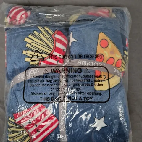 SEALED SNUGGZ HOODIE BLANKET - PIZZA & CHIPS