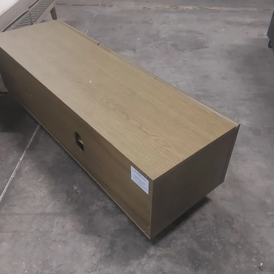 BEAULAH PANELLED MEDIA UNIT - 125CM