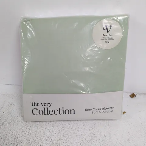 THE VERY COLLECTION KING SIZE DUVET SET IN GREEN