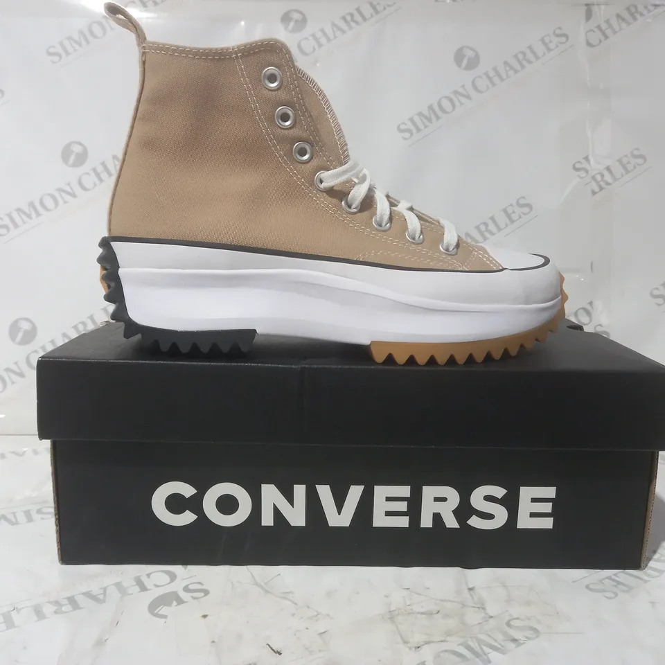 BOXED PAIR OF CONVERSE RUN STAR HIKE HI TOP SHOES IN BEIGE UK SIZE 6