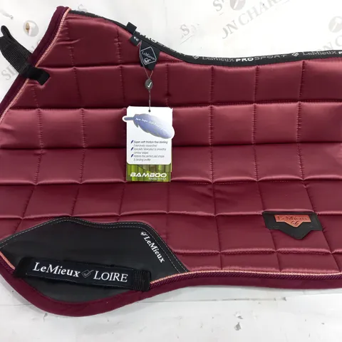 LEMIEUX LOIRE SATIN CLASSIC CLOSE CONTACT SQUARE PAD FOR HORSE