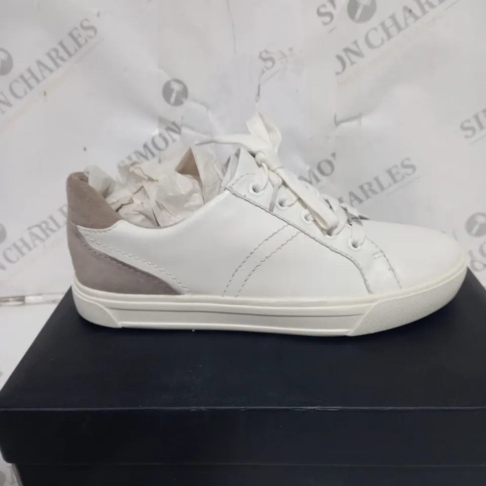 NATURALIZER ASTARA WIDE FIT LACE UP TRAINERS, WHITE, UK 4.5