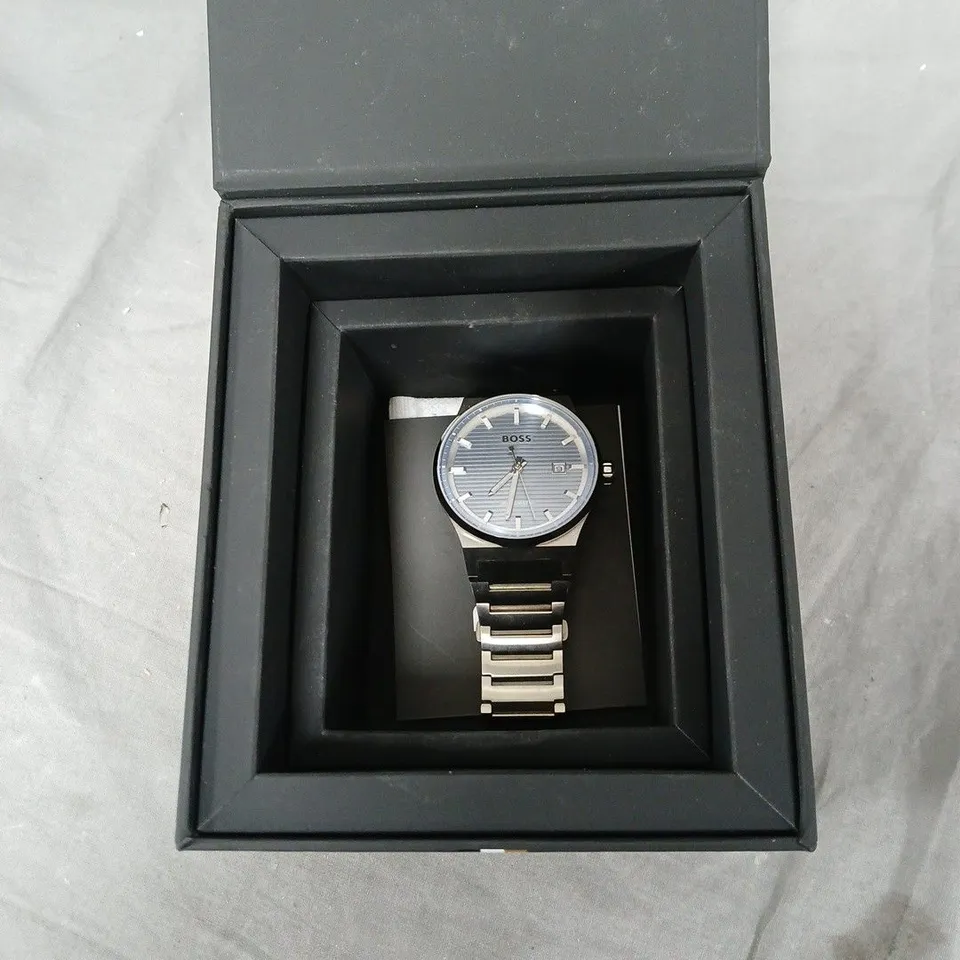 HUGO BOSS STAINLESS STEEL AUTOMATIC WATCH – BLUE DIAL, DATE, BOXED