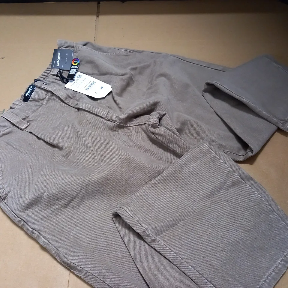 PULL & BEAR BALLOON FIT BROWN TROUSERS - EUR 44