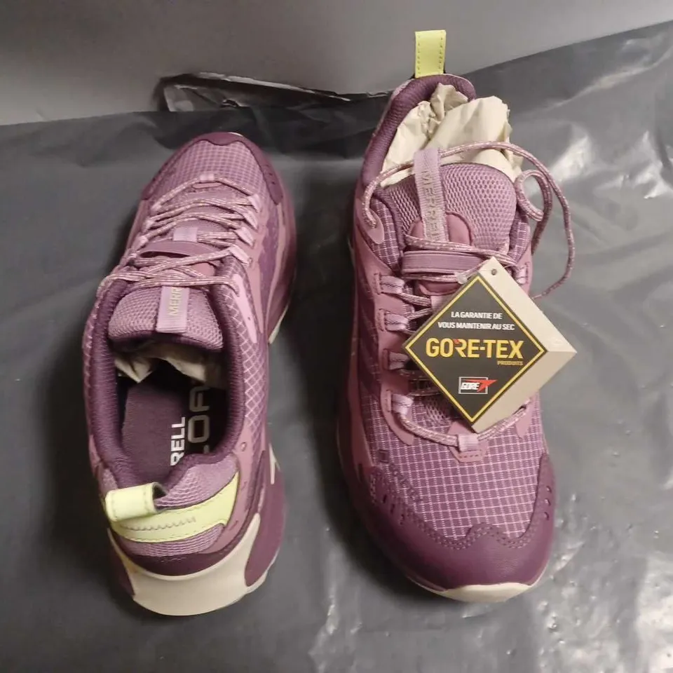 BOXED PAIR OF MERRELL MOAB SPEED 2 GTX TRAINERS IN MAUVE - UK 7