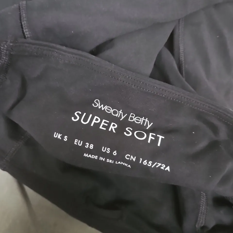 SWEATY BETTY SUPER SOFT FLARE 34" YOGA TROUSERS IN BLACK - SMALL