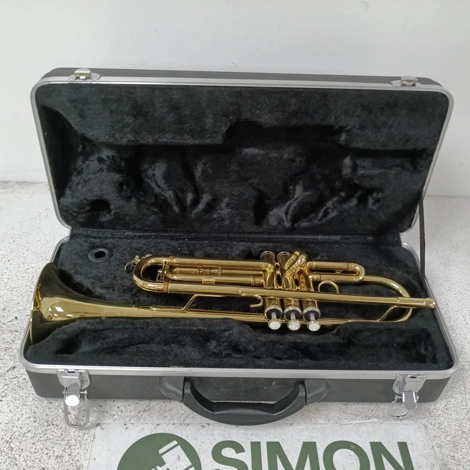 UNBRANDED TRUMPET IN HARD CASE (BRASS) – MUSICAL INSTRUMENT