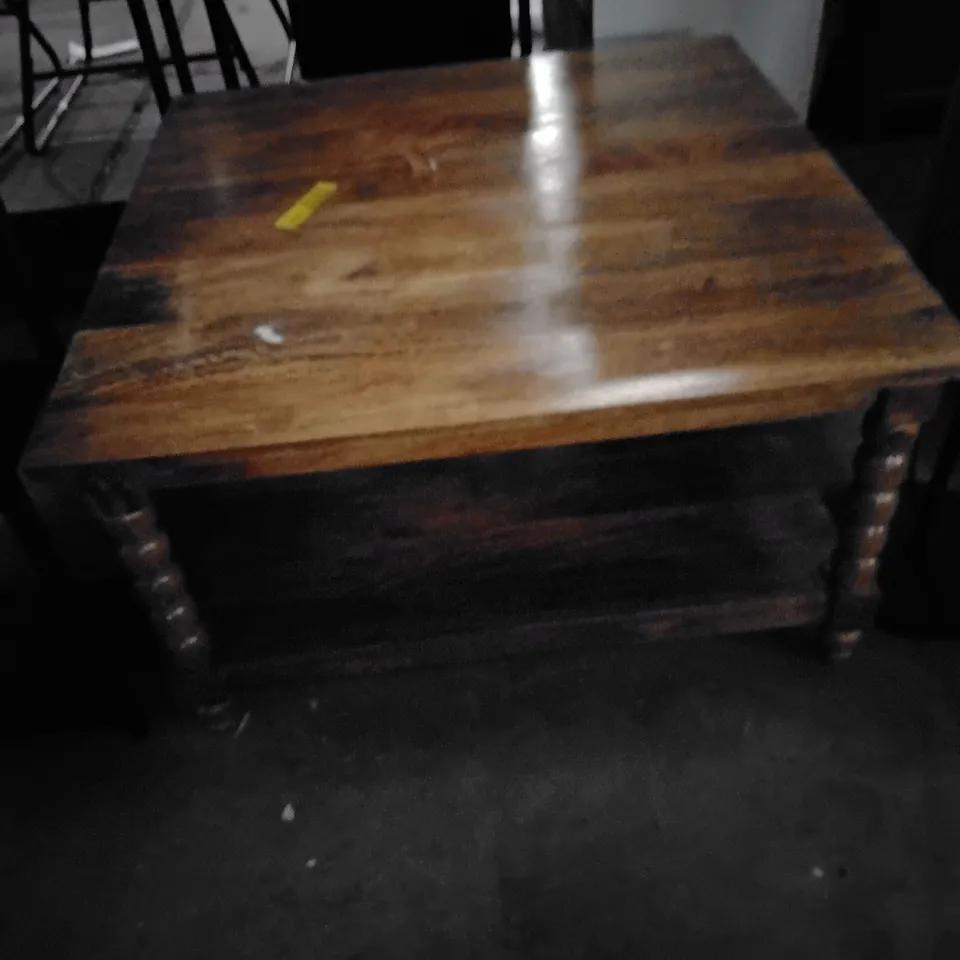 SPINDLE GOLDEN TEAK COFFEE TABLE