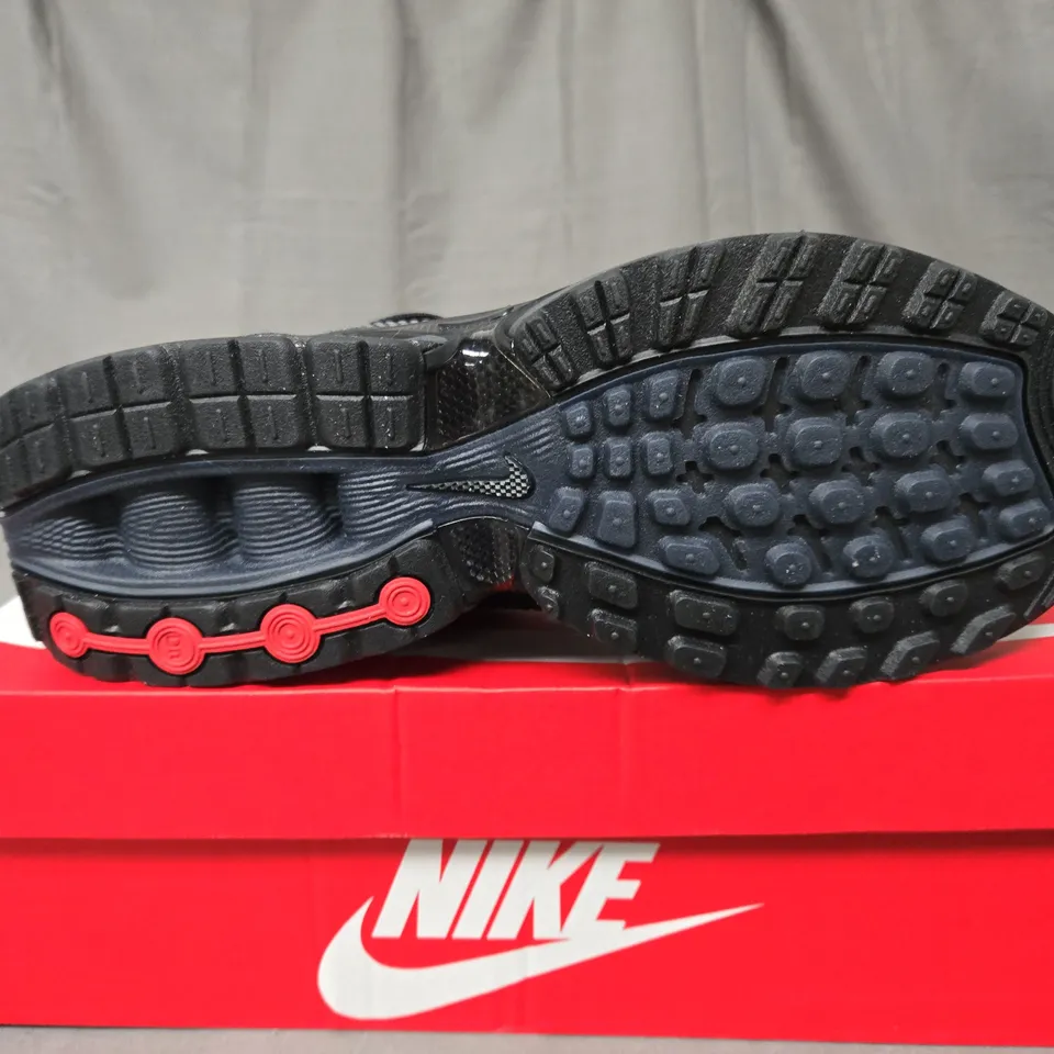 BOXED NIKE AIR MAX DN IN BLACK - UK 8.5