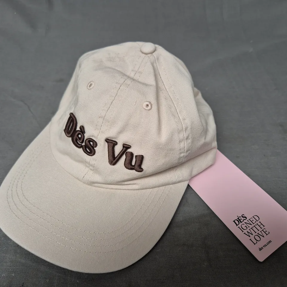 DÉS VU SPORTS CAP IN BEIGE