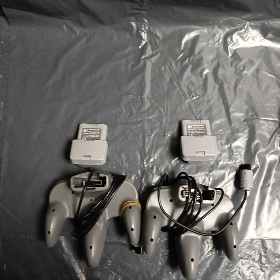 NINTENDO 64 CONTROLLER X2 WITH CONTROLLER PAK MEMORY CARDS