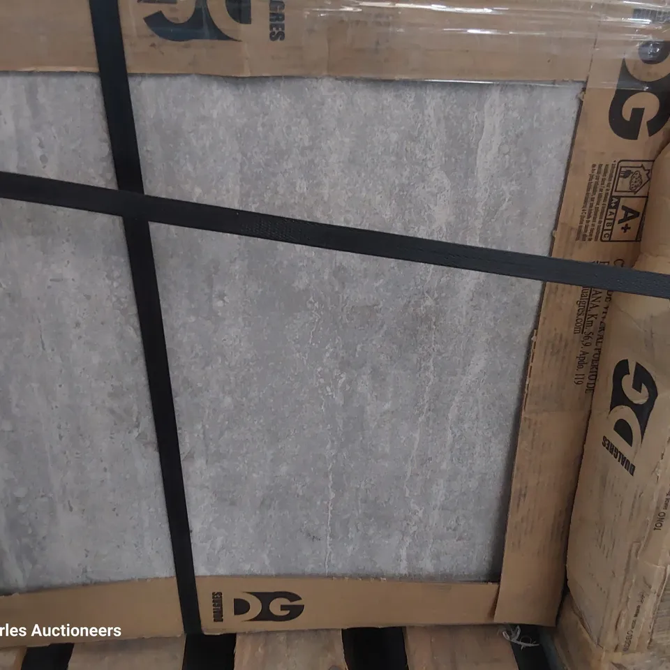 PALLET OF 43 LOOSE DUALGRES COLISEO SILVER TILES EACH 450 × 450mm total 8.7 sq m