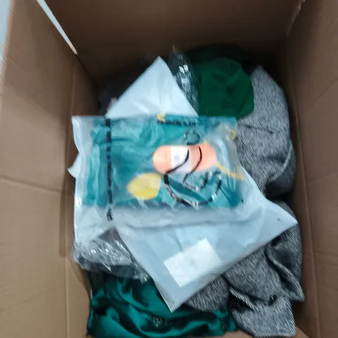 LARGE BOX OF APPROXIMATELY 25 ASSORTED CLOTHING ITEMS IN VARIOUS COLOURS, STYLES AND SIZES - COLLECTION ONLY