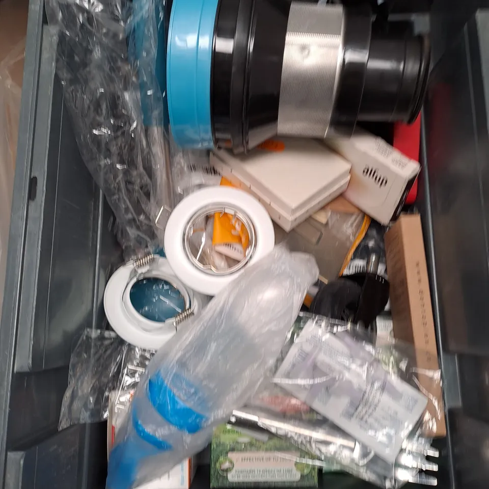 APPROXIMATELY 15 HOUSEHOLD ITEMS TO INCLUDE VAX REPLACEMENT PART, COASTERS AND BOX TREE MOTH TRAP