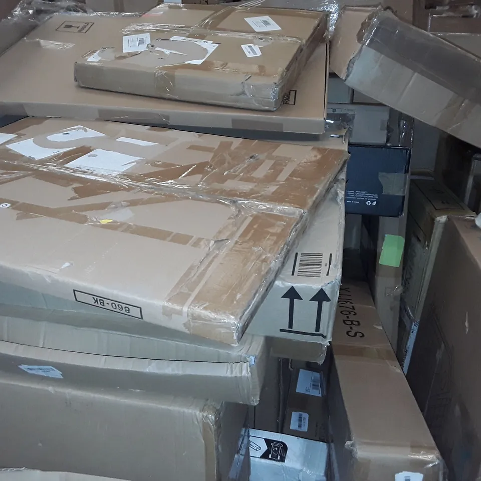 UNPROCESSED PALLET OF ASSORTED ITEMS TO INCLUDE VARIOUS PICTURE FRAMES, BLADELESS HEATER FAN, SOLAR PANEL AND WALL ART