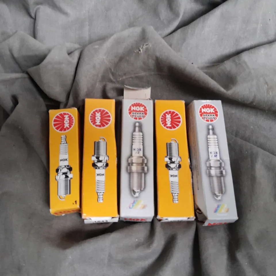 LOT OF 5 NGK SPARK PLUGS 