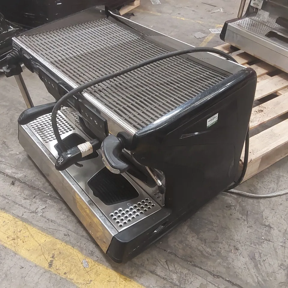 RANCILIO CLASSE 7 2 GROUP COMMERCIAL COFFEE MACHINE WITH ISTEAM