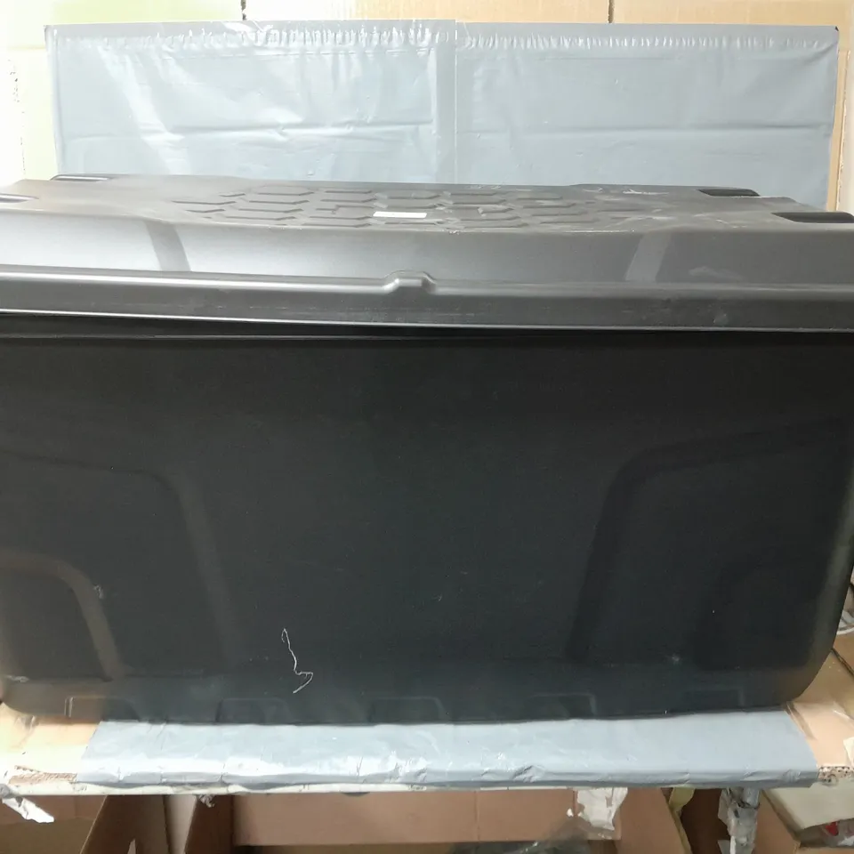 LARGE WHEELED HEAVY DUTY STORAGE TRUNK WITH LID