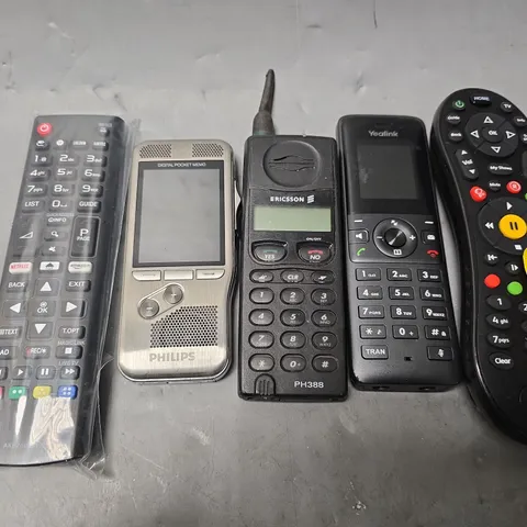 APPROXIMATELY 12 ASSORTED ITEMS TO INCLUDE - ETHERNET CABLE , VIRGIN MEDIA REMOTE , YEALINK PHONE ETC