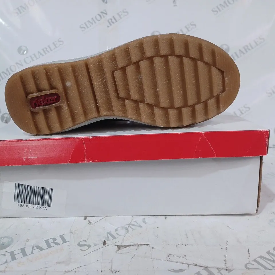 BOXED PAIR OF RIEKER WARM HIKING BOOTS, KHAKI - SIZE 7.5